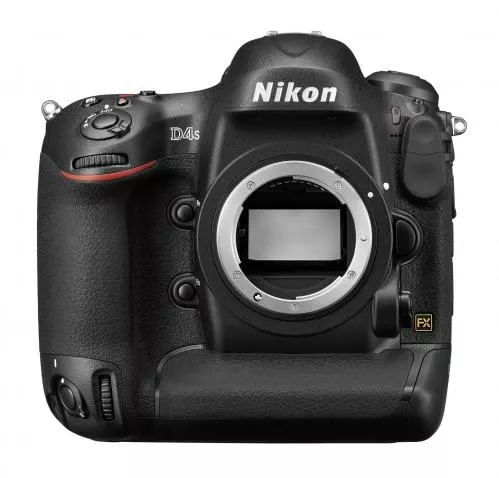 Nikon D4s GEHÄUSE, DEMOWARE mit 46.840 Auslösungen